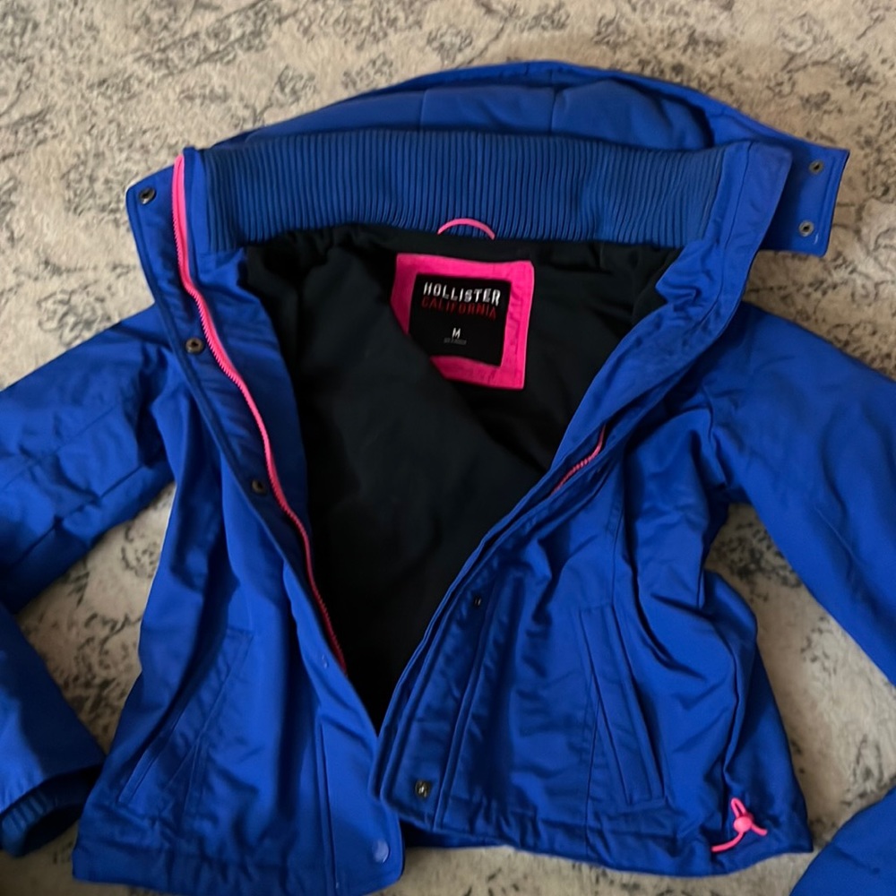 Hollister winter jacket like new blue with hood